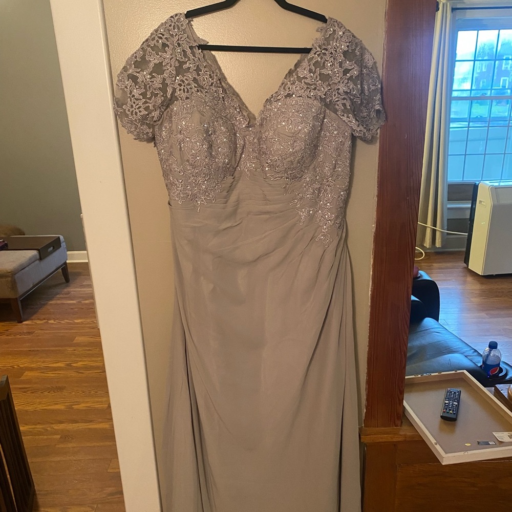 JJ’s House Gown